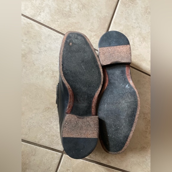 Size 10.5 Extremely well-cared for Johnson and Murphy Men's black shoes - Picture 7 of 8